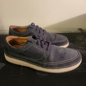 Clarks Navy Blue Active Air Oxfords. Size 11